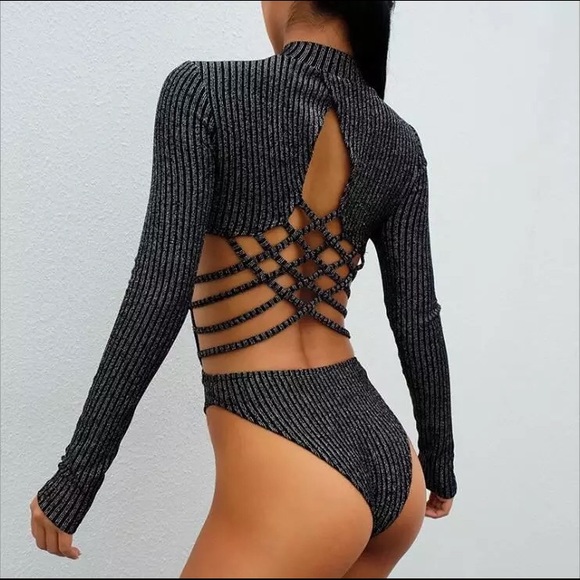 Crossed bodysuit - Picture 2 of 2